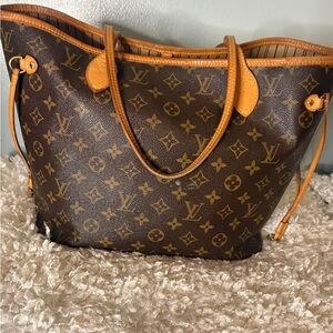 Louis Vuitton Neverfull MM Classic Monogram